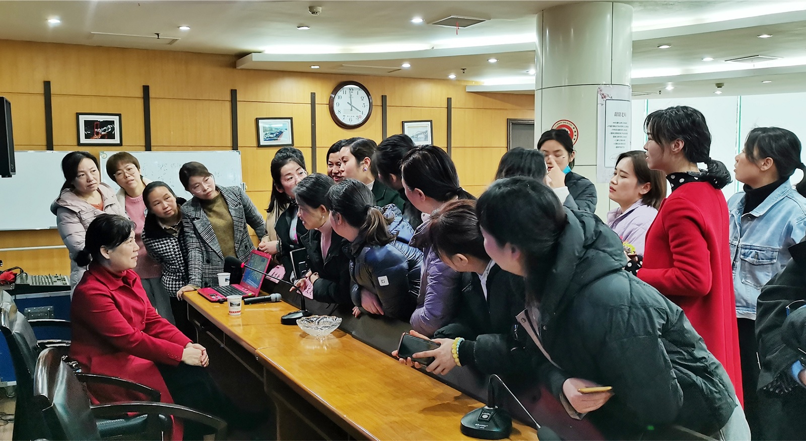 女職工講座_3903_副本.jpg