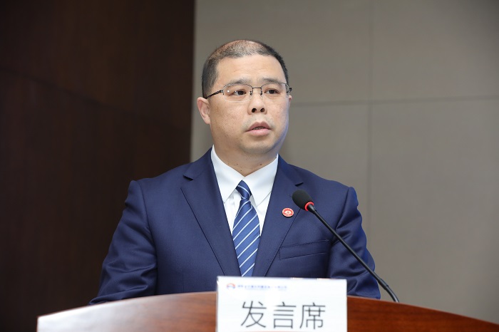 李韌.jpg
